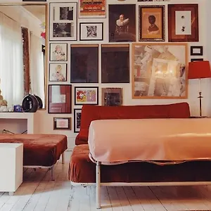 En Apartamento Independiente , Bilbao España